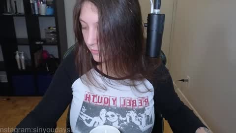 dont be afraid to click social media link its  working  just click on that  online show from 11.13.25