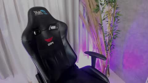 alexa_foxx27 online show from 05.30.26