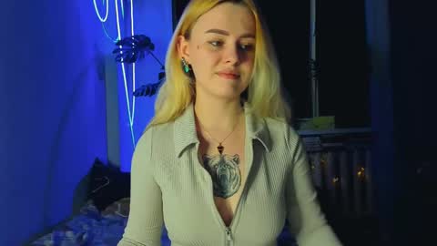 Snapshot of alexa_pirs chatting on 03.09.25 alexa_pirs online show from 03.09.25