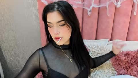 Alexa Thaylor online show from 10.13.25