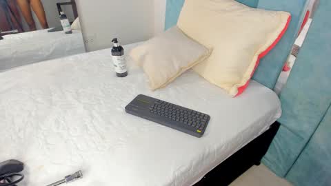 alexaa_small online show from 03.10.25