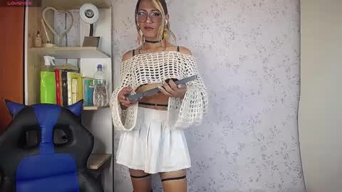 alexaavandercloude online show from 04.03.26