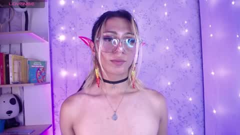 alexaavandercloude online show from 04.26.26