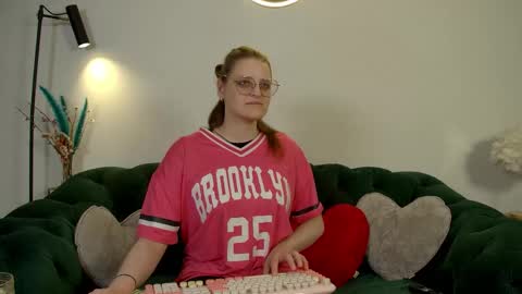AlexaAvery online show from 05.16.26