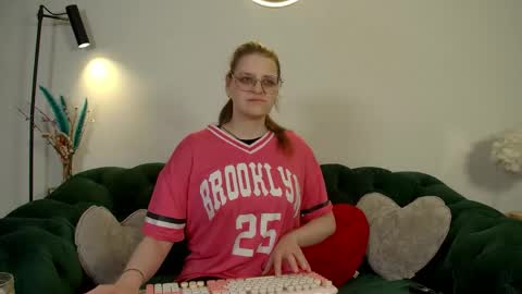 AlexaAvery online show from 05.16.26
