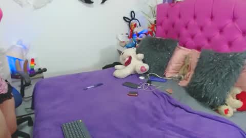 Snapshot of alexafontana chatting on 03.11.25 Alexa Fontana online show from 03.11.25