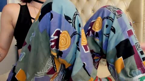 Snapshot of alexafoxy18 chatting on 12.22.24 ALEXA online show from 12.22.24