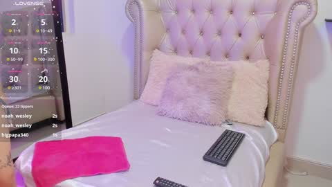 Snapshot of alexafoxy18 chatting on 01.30.25 ALEXA online show from 01.30.25