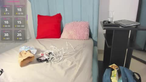 Snapshot of alexafoxy18 chatting on 10.26.25 ALEXA online show from 10.26.25