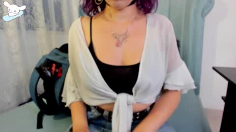 Snapshot of alexafoxy18 chatting on 12.04.25 ALEXA online show from 12.04.25