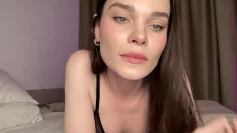 Ember Valentine online show from 06.06.26