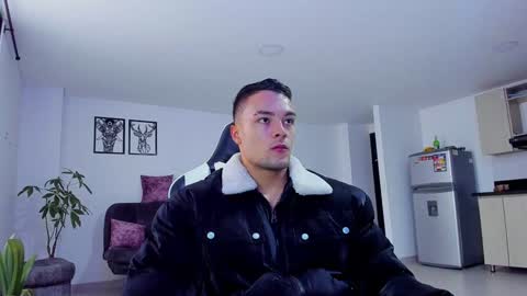 Alex Collin online show from 01.08.25