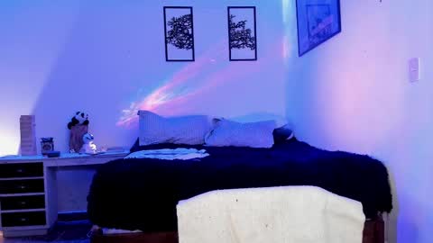 Snapshot of alexanderjaz chatting on 09.16.25 Alexander Jaz online show from 09.16.25