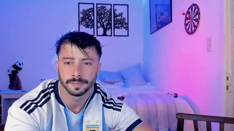 Snapshot of alexanderjaz chatting on 10.12.25 Alexander Jaz online show from 10.12.25