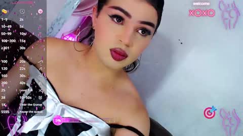 Snapshot of alexandra_evanz chatting on 01.12.25 Alexandra Spellman online show from 01.12.25