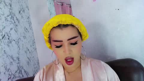 Snapshot of alexandra_evanz chatting on 02.04.25 Alexandra Spellman online show from 02.04.25