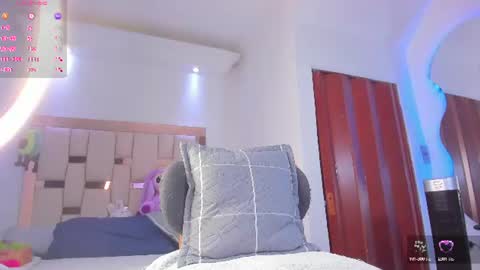 alexandra_holms1 online show from 07.06.26