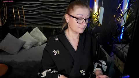 Alexandra online show from 12.06.24