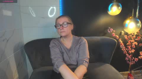 Alexandra online show from 12.17.24