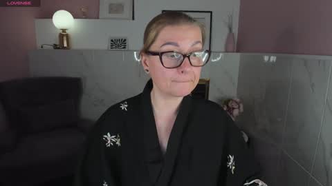 Alexandra online show from 01.16.25