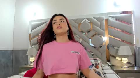 Snapshot of alexandra_wonder69x chatting on 09.15.25 Alexandra ig alexandraax09 online show from 09.15.25