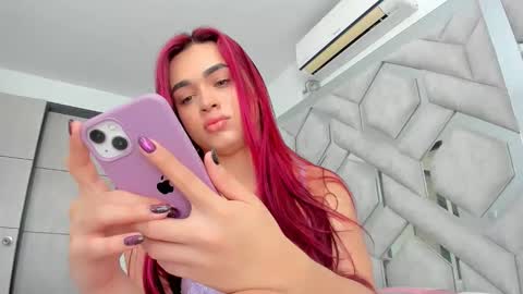 Snapshot of alexandra_wonder69x chatting on 05.04.26 Alexandra ig alexandraax09 online show from 05.04.26