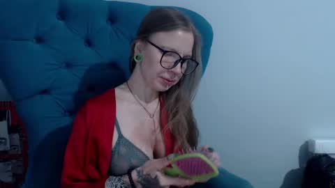 Alexandra online show from 02.07.25