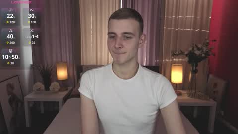 Snapshot of alexcolee chatting on 02.10.26 alexcolee online show from 02.10.26