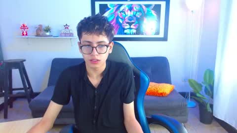 Snapshot of alexcum_18 chatting on 07.13.26 alex online show from 07.13.26