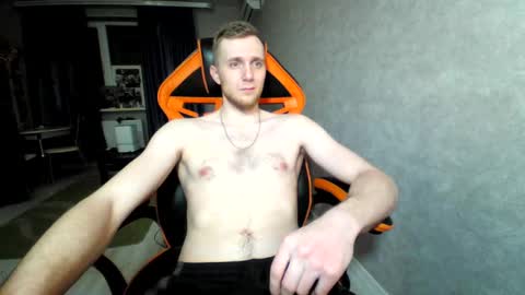 Snapshot of alexfox2018 chatting on 03.05.25 Alex online show from 03.05.25