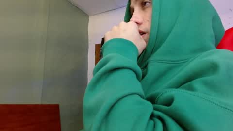 Snapshot of alexgiraldo__ chatting on 06.06.26 alexgiraldo__ online show from 06.06.26