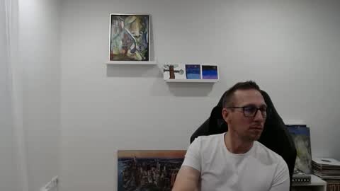 Snapshot of alexhunter4u chatting on 12.16.24 alexhunter4u online show from 12.16.24