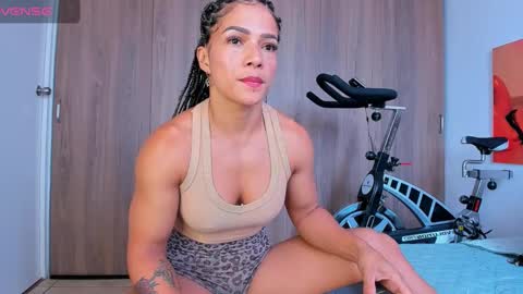 Snapshot of alexiafit chatting on 02.25.25 alexiafit online show from 02.25.25