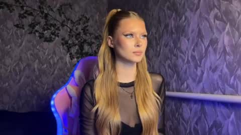Alexia online show from 06.11.26