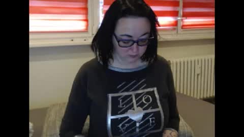 Snapshot of alexie33 chatting on 04.26.26 alexie33 online show from 04.26.26