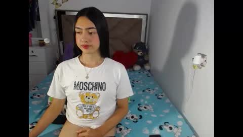 -- ALEXIS -- online show from 05.17.26