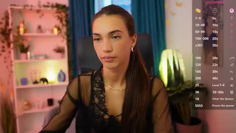 Snapshot of alexis_luv_ chatting on 10.22.25 Alexis online show from 10.22.25