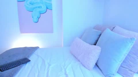 Alexiis 3 online show from 10.07.25