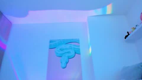 Alexiis 3 online show from 10.16.25