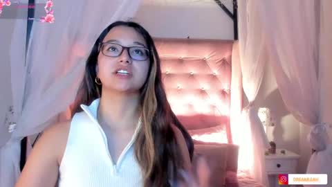 Snapshot of alexis_scott__ chatting on 06.05.26 alexis_scott__ online show from 06.05.26