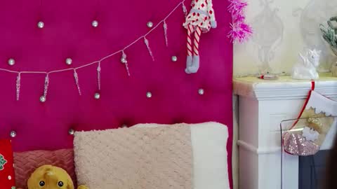 alexisdevine online show from 12.15.25