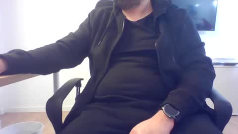 Snapshot of alexisgood888 chatting on 12.18.25 Slave Alex online show from 12.18.25