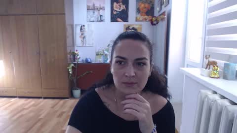 AlexisMillers online show from 11.21.25