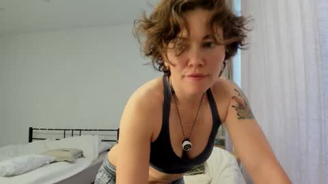 Snapshot of alexisweets chatting on 12.23.25 Sosweetcherry online show from 12.23.25