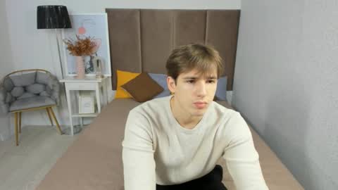 Snapshot of alexs_771 chatting on 11.24.25 Dennis online show from 11.24.25