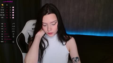 Alexa Bloom online show from 12.16.25