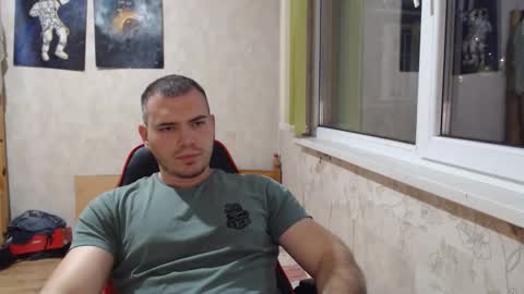 Snapshot of alexxgorilla chatting on 11.27.25 alexxgorilla online show from 11.27.25