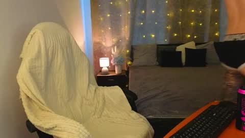 Snapshot of alexxone_ chatting on 03.15.26 Alex online show from 03.15.26