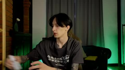 Snapshot of alexxone_ chatting on 04.12.26 Alex online show from 04.12.26