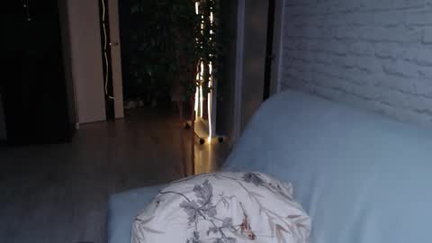 Snapshot of alfie_evanss chatting on 11.21.25 Alfie online show from 11.21.25